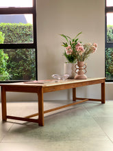 Load image into Gallery viewer, Retro Coffee Table