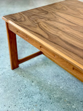 Load image into Gallery viewer, Retro Coffee Table