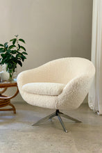 Load image into Gallery viewer, Retro Zodiac Chair