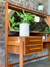 Load image into Gallery viewer, Cubist 'Torrente' Dressing Table