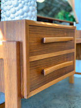 Load image into Gallery viewer, Cubist 'Torrente' Dressing Table