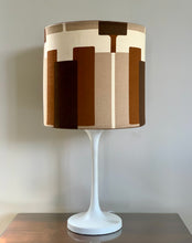Load image into Gallery viewer, Retro Table Lamp