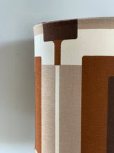 Load image into Gallery viewer, Retro Table Lamp
