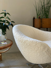 Load image into Gallery viewer, Retro Zodiac Chair