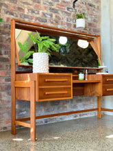 Load image into Gallery viewer, Cubist 'Torrente' Dressing Table