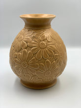 Load image into Gallery viewer, Retro Pottery Flower Vase