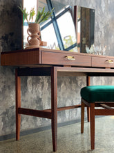 Load image into Gallery viewer, Mid-Century Novocraft Dresser