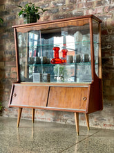Load image into Gallery viewer, Retro display / drinks cabinet
