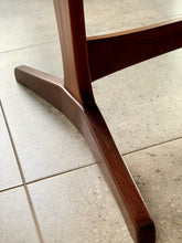 Load image into Gallery viewer, Extendable Sapele Mahogany Dining Table by Novacroft