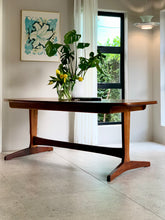 Load image into Gallery viewer, Extendable Sapele Mahogany Dining Table by Novacroft