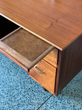 Load image into Gallery viewer, Retro Desk