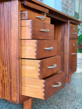 Load image into Gallery viewer, Retro Desk