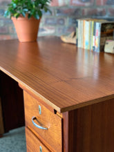 Load image into Gallery viewer, Retro Desk