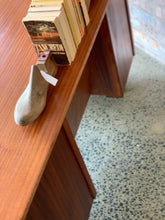 Load image into Gallery viewer, Retro Desk
