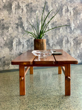 Load image into Gallery viewer, Mid-Century Coffee Table
