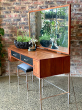 Load image into Gallery viewer, Mid-Century Dresser