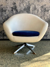 Load image into Gallery viewer, Retro Zodiac Chair
