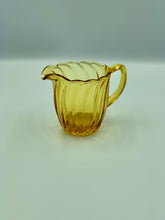 Load image into Gallery viewer, Amber Jug