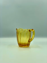 Load image into Gallery viewer, Amber Jug