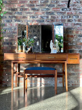 Load image into Gallery viewer, Mid-Century Novocraft Dressing Table