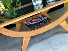 Load image into Gallery viewer, Oak Coffee Table & Glass Top