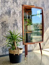 Load image into Gallery viewer, Retro corner display/ drinks cabinet
