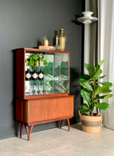 Load image into Gallery viewer, Mid-Century Drinks/Display Cabinet
