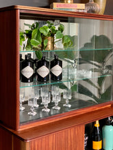 Load image into Gallery viewer, Mid-Century Drinks/Display Cabinet