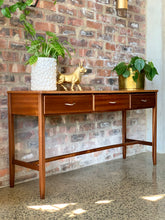 Load image into Gallery viewer, DS Vorster Console