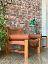 Load image into Gallery viewer, Kallenbach Leather Armchair