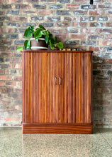 Load image into Gallery viewer, Vintage Murphy bed