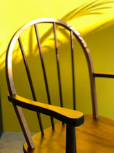 Load image into Gallery viewer, Vintage EE Meyer Chair