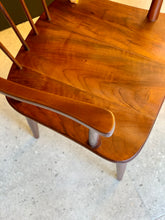 Load image into Gallery viewer, Vintage EE Meyer Chair