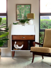 Load image into Gallery viewer, Mid-Century Occasional Armchair