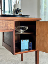 Load image into Gallery viewer, Vintage Dressing Table