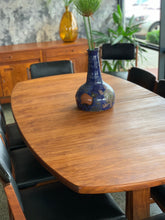 Load image into Gallery viewer, Novocraft 10-seater dining set