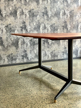 Load image into Gallery viewer, DS Vorster table with steel legs
