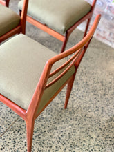 Load image into Gallery viewer, Set of 6 Novocraft dining chairs