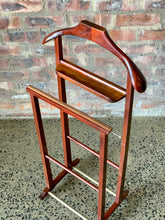 Load image into Gallery viewer, Vintage dumb valet