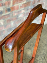 Load image into Gallery viewer, Vintage dumb valet