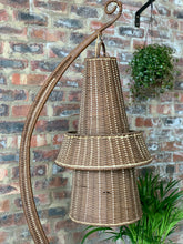 Load image into Gallery viewer, Standing lamp with hanging shade