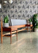 Load image into Gallery viewer, DS Vorster King Headboard