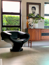 Load image into Gallery viewer, Ribbon Chair