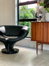 Load image into Gallery viewer, Ribbon Chair