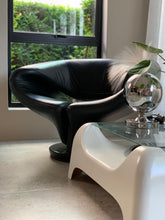 Load image into Gallery viewer, Ribbon Chair