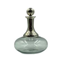 Load image into Gallery viewer, Clear Glass decanters