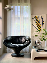 Load image into Gallery viewer, Ribbon Chair