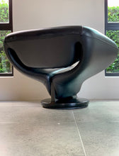 Load image into Gallery viewer, Ribbon Chair