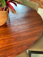 Load image into Gallery viewer, Vintage Dining Set