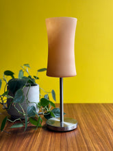 Load image into Gallery viewer, Retro Table Lamp
